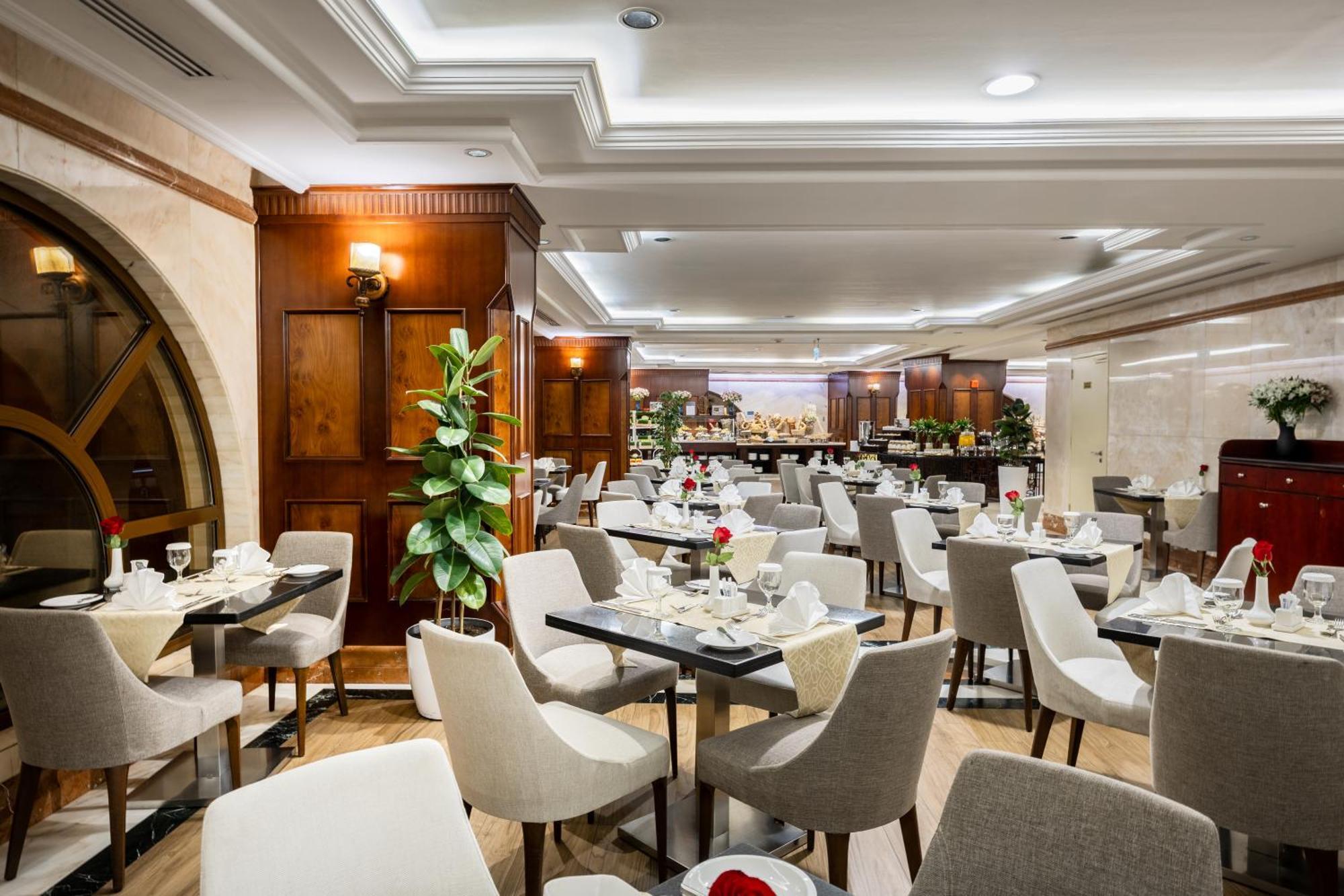 Emaar Royal Hotel Medina Exterior photo